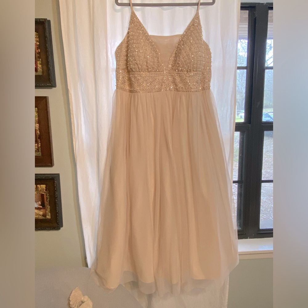 Beautiful prom dress.